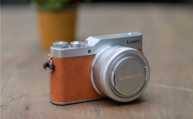 Top máy ảnh panasonic giá rẻ tốt nhất 2018