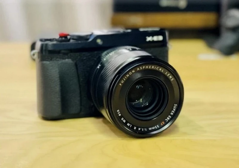 XF 33F1.4 thuộc top lens Fujifilm chụp chân dung tốt nhất