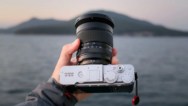 Top dòng lens zoom cao cấp của Fujifilm gọi tên XF 16-55mm F2.8 II