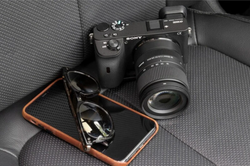 Sigma 18-50 lựa chọn thích hợp khi tiết kiệm chi phí