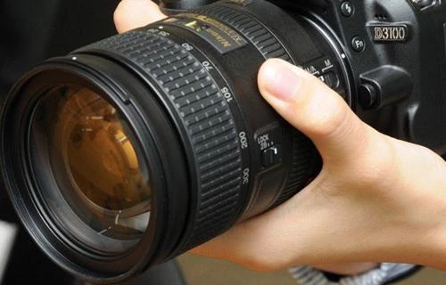 Ống Kính Nikon AF-S Nikkor 28-300mm f/3.5-5.6G ED VR (Nhập Khẩu)