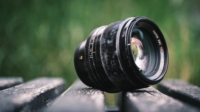 Khả năng chống chịu thời tiết giúp lens hoạt động ổn định
