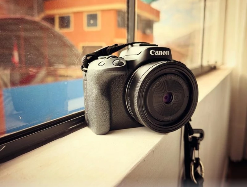 Canon EOS R50 - Thiết bị mirrorless nhỏ gọn với cảm biến 24.2MP