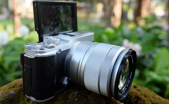 Máy Ảnh Fujifilm X-A10 kit XC16-50MM F3.5-5.6 OIS II (Bạc)